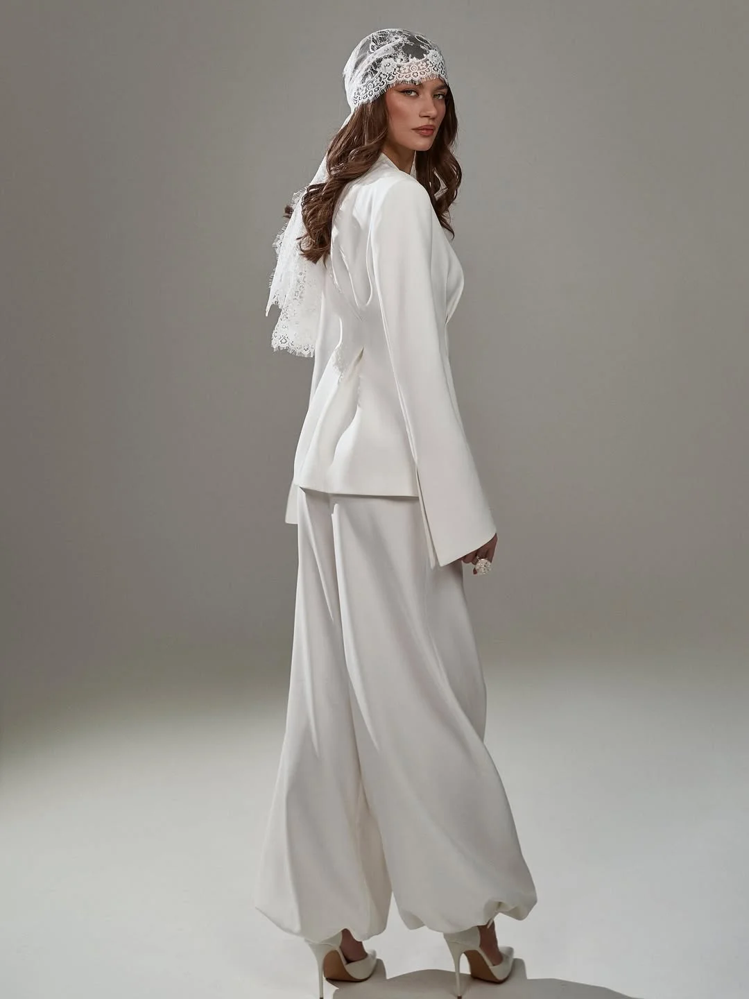 stylish fall outfits for big busted women 2026 Modern Bridal Tailoring With Relaxed Volume