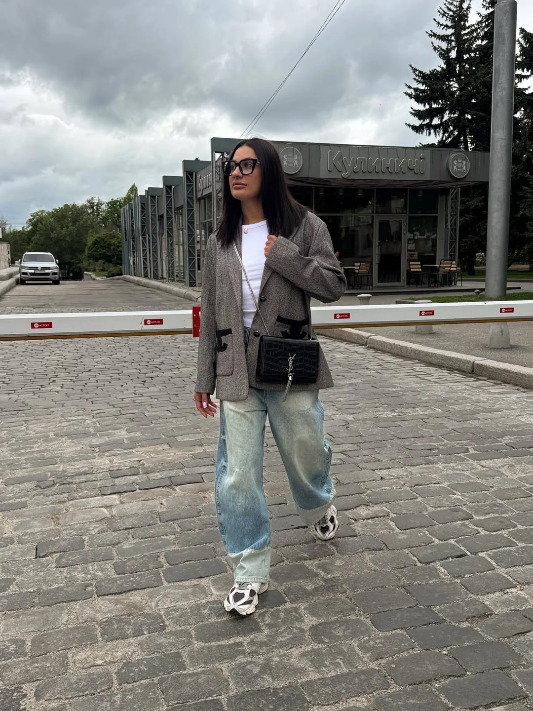 stylish fall outfits with jeans and sneakers 2026 Oversized Blazer Energy with Loose Denim