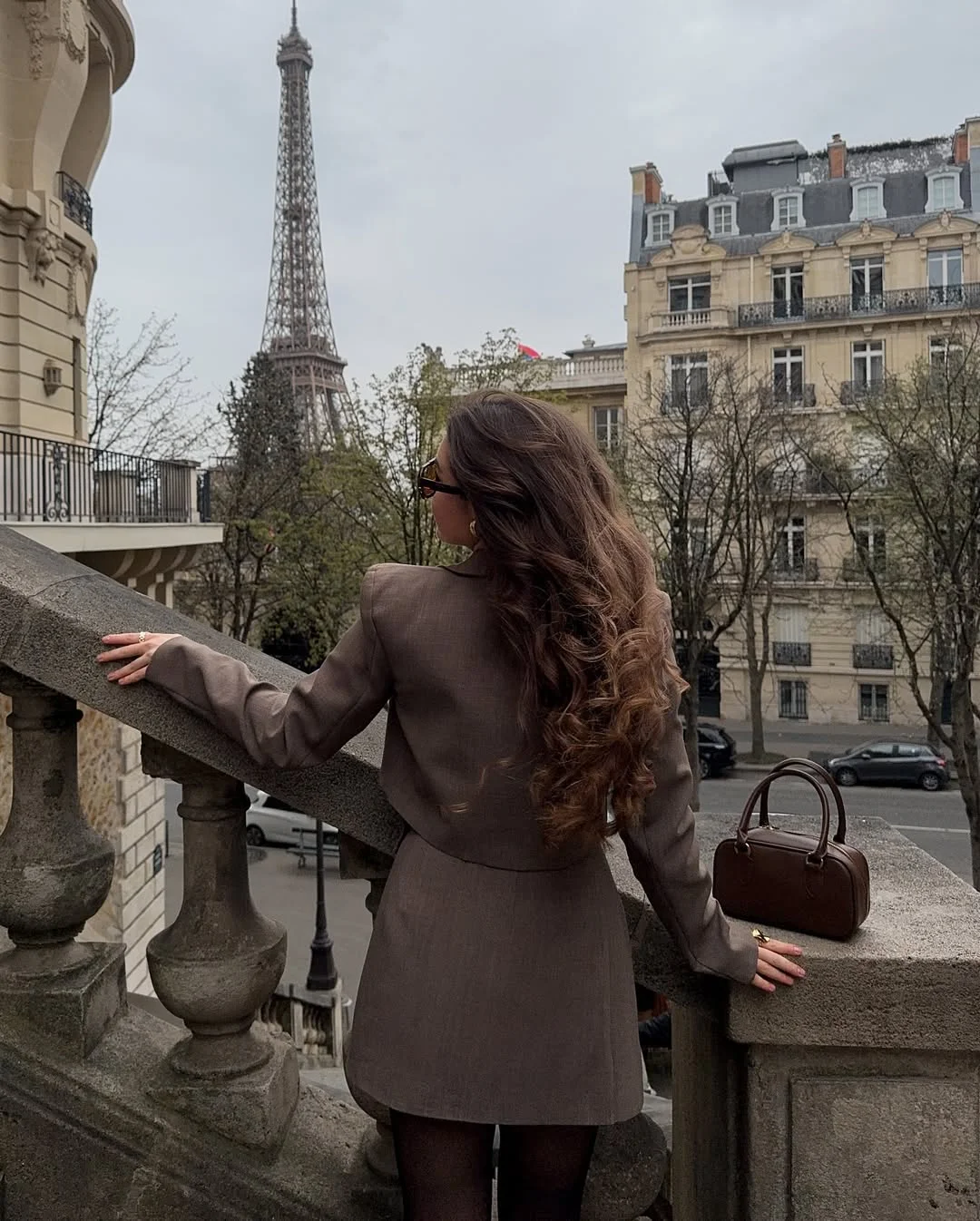stylish fall travel wardrobe for women 2026 Soft Tailoring and the New Paris Power Look