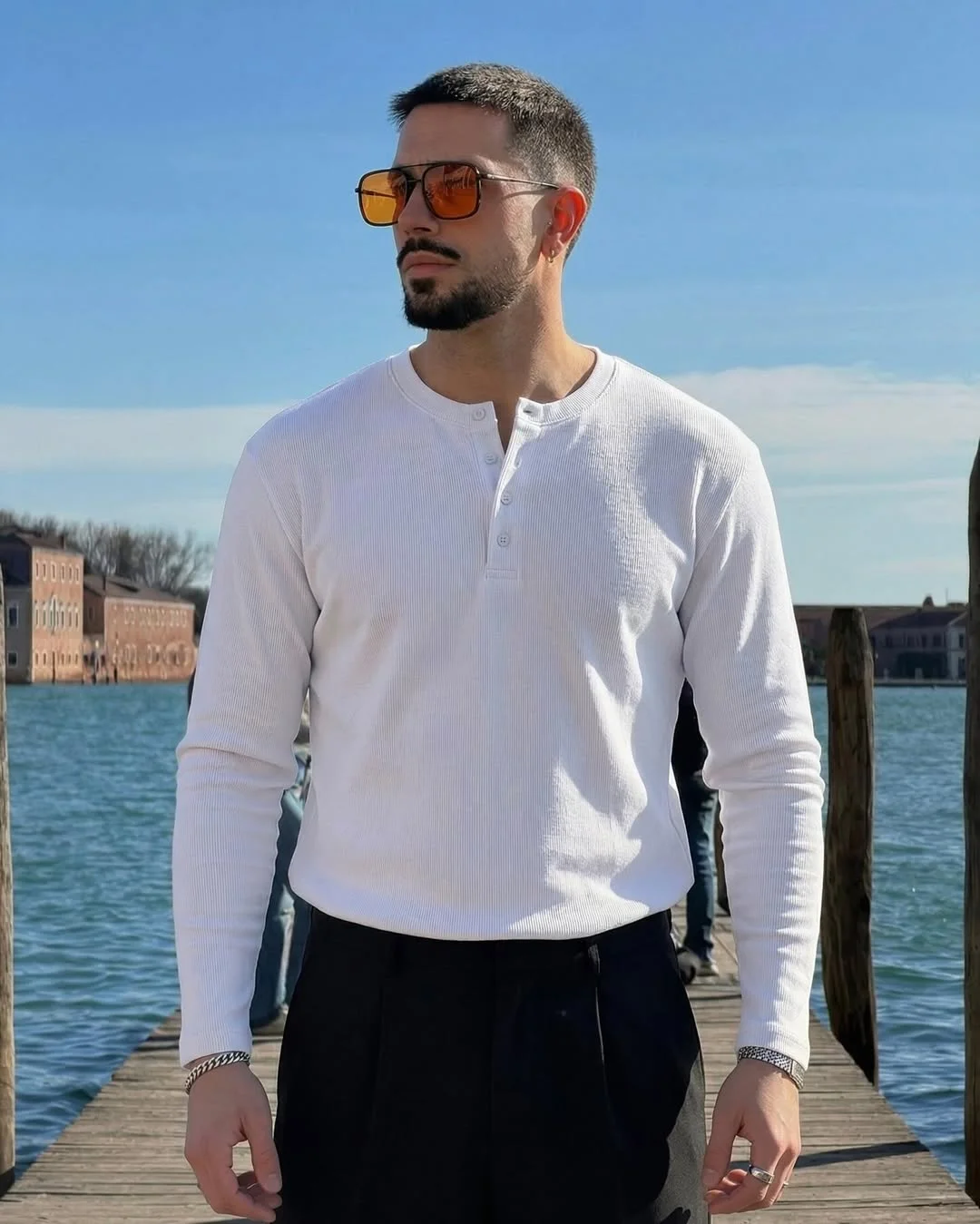 stylish early fall outfits ideas 2026 The Modern Thermal Layer That Never Goes Out of Style