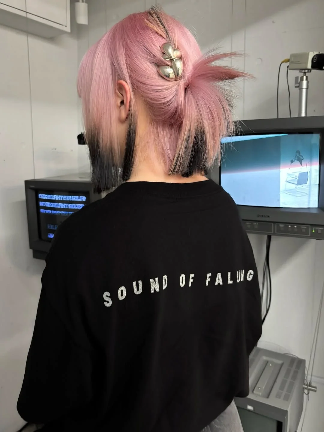 august hairstyles and color ideas 2026 Playful Pink Bob With Modern Half-Up Clip