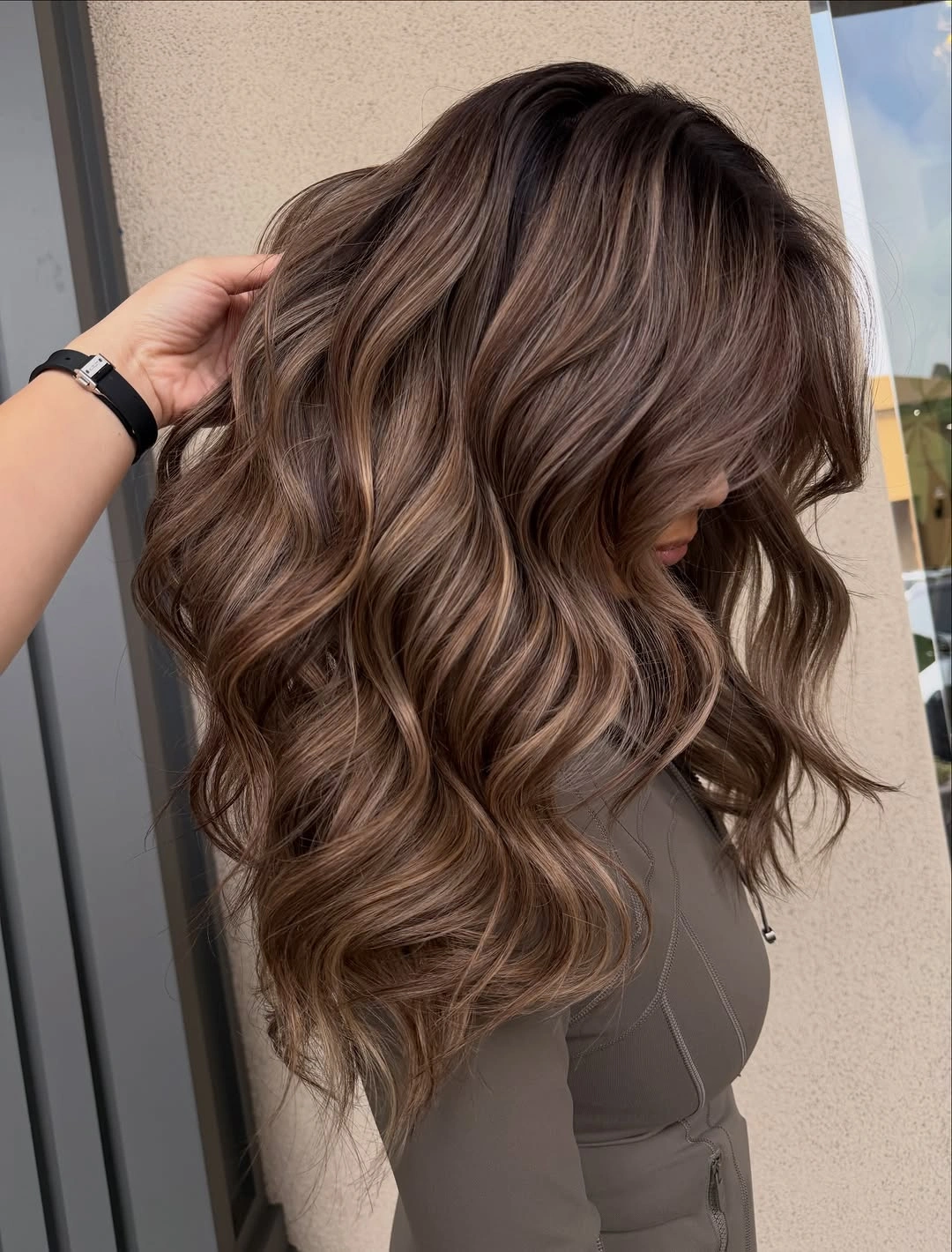 beautiful full head babylights blonde on brown hair Warm Cocoa Waves with Natural Blonde Ribbons