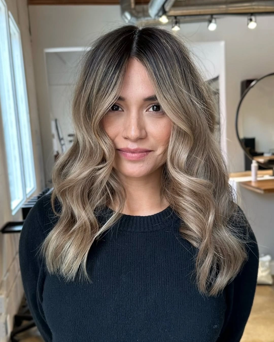 beautiful full head babylights blonde on brown hair Bright Face-Framing Babylights with Soft Waves