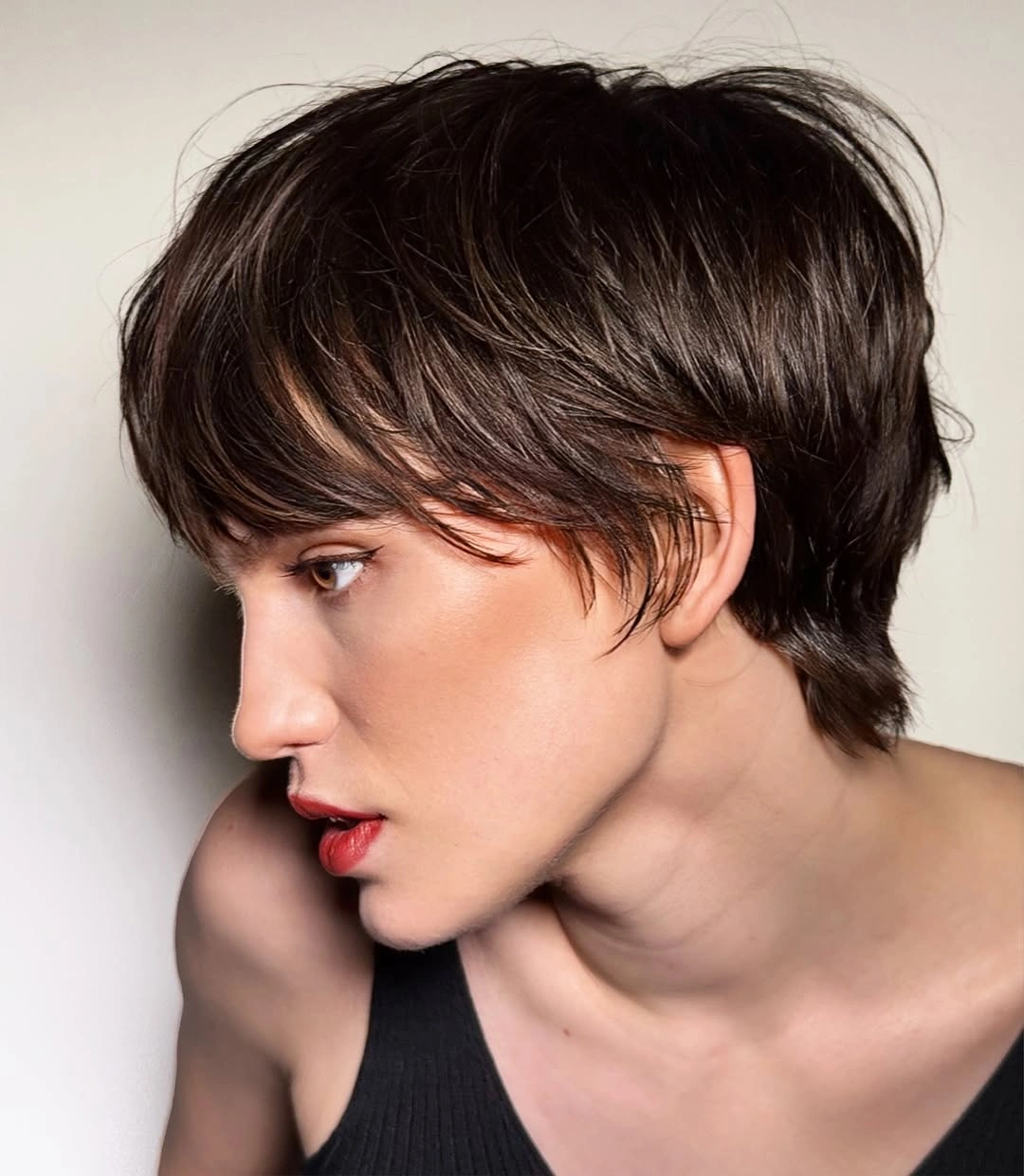 chic bixie haircut Edgy Tapered Bixie With Long Fringe