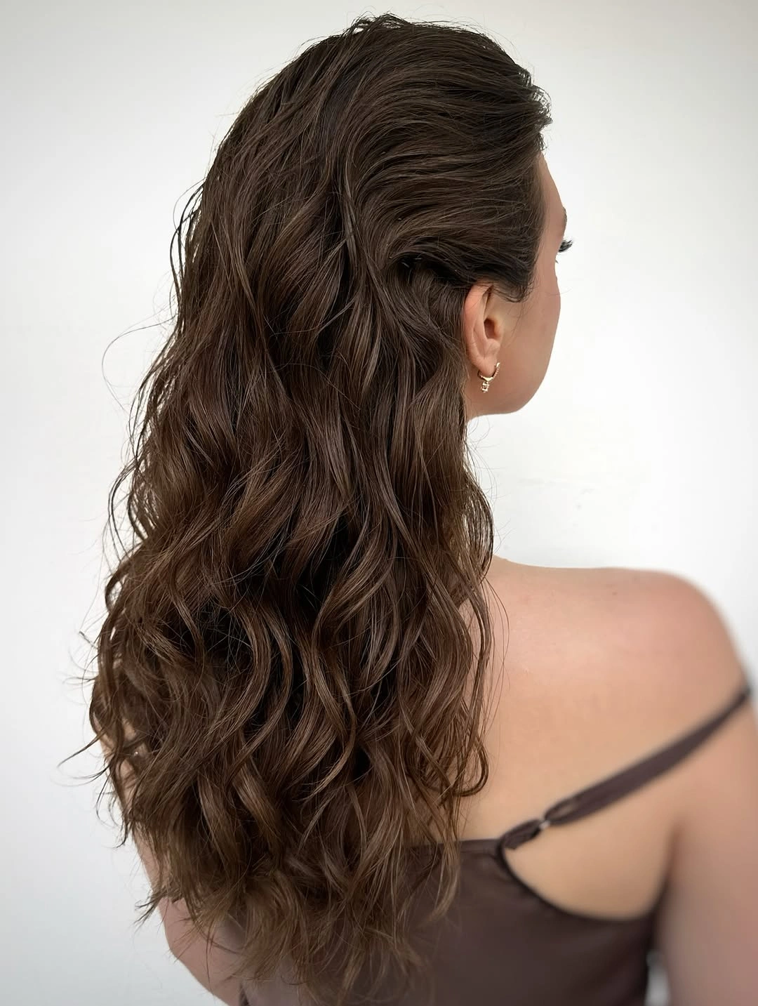 effortless body waves hairstyle Relaxed Texture That Feels Naturally Lived-In