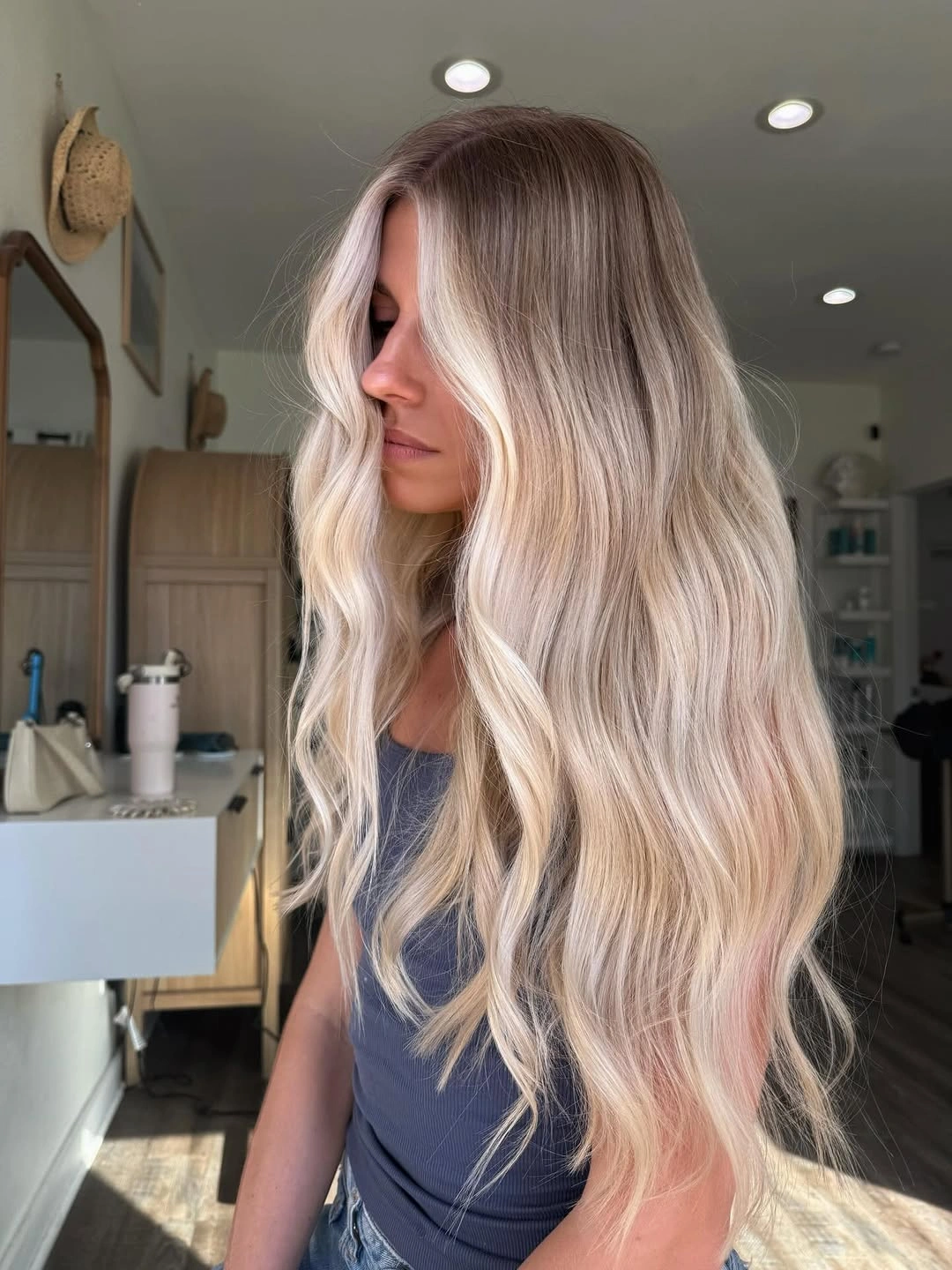 effortless heatless curls hairstyle Cool Vanilla Blonde With Relaxed Beach Texture
