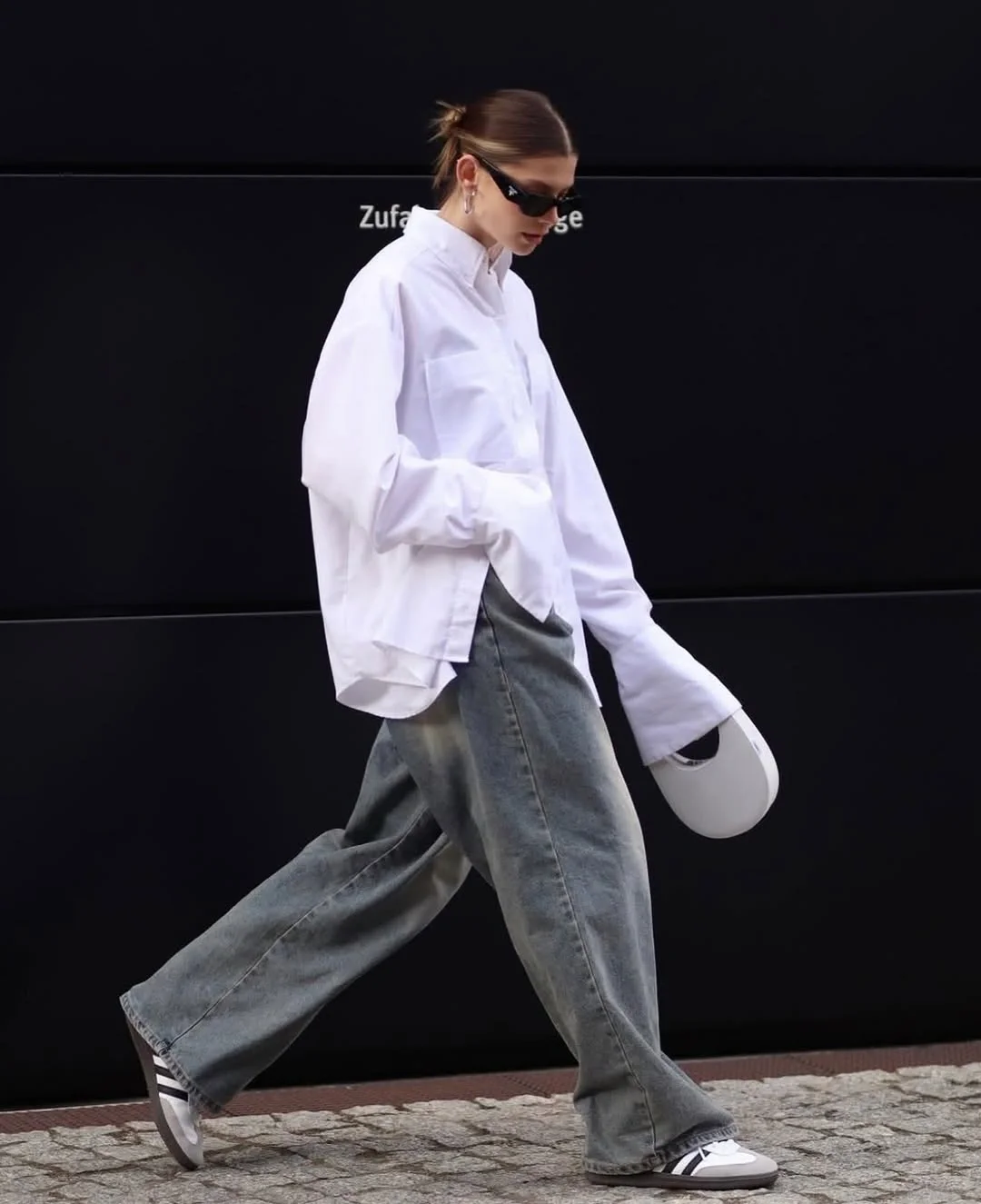 fall brunch outfits 2026 Oversized Shirting And Relaxed Denim Minimalism