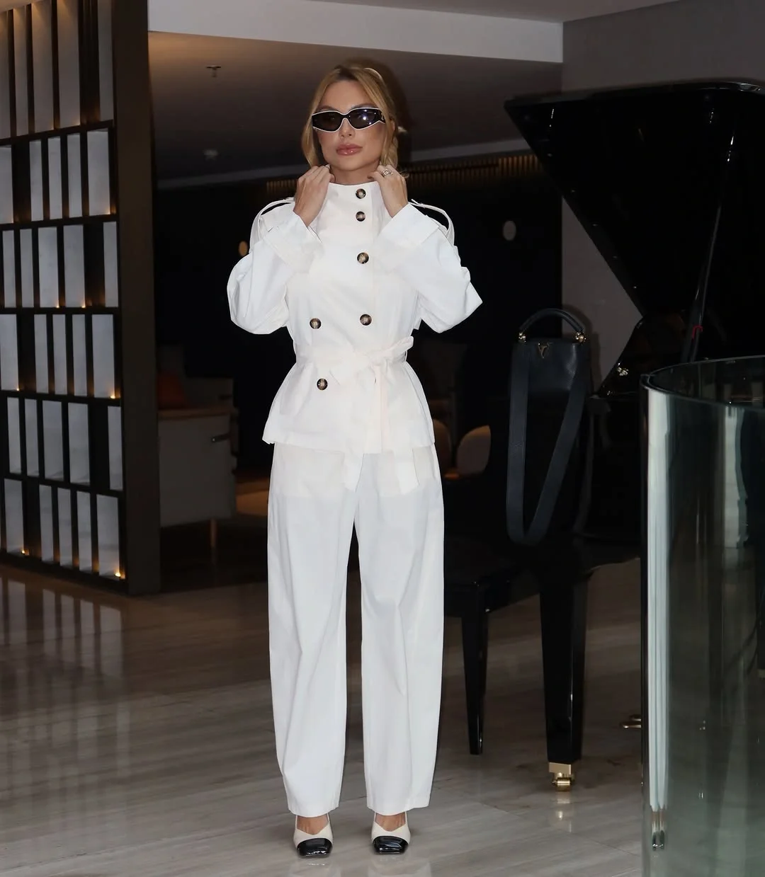 fall brunch outfits 2026 Elegant White Monochrome Dressing