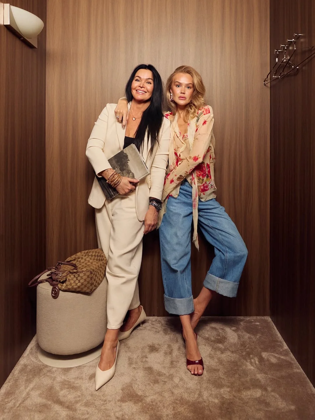 fall brunch outfits 2026 Mixing Tailored Pieces With Relaxed Denim