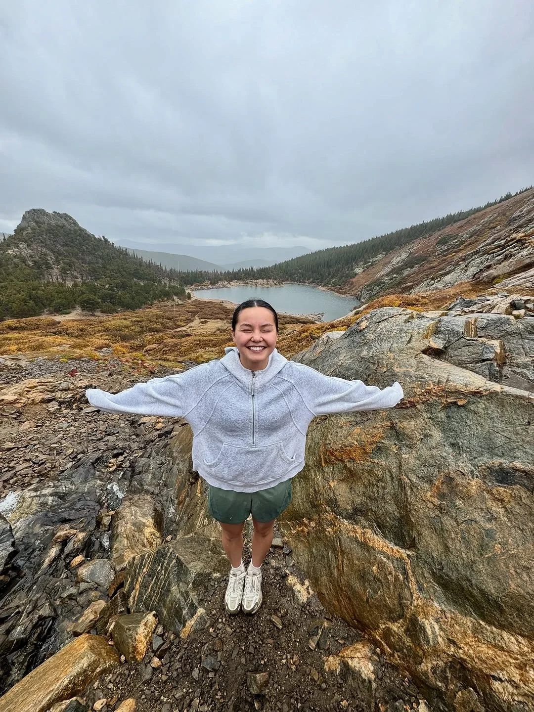 fall hiking outfits 2026 Easy Comfort For Scenic Day Hikes