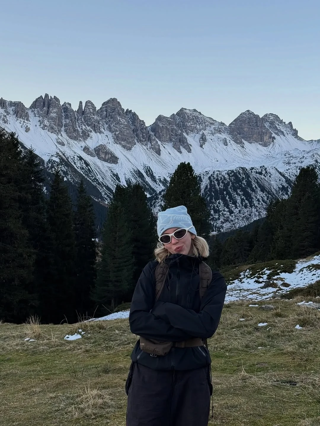 fall hiking outfits 2026 Minimal Mountain Layers With a Modern Outdoor Edge