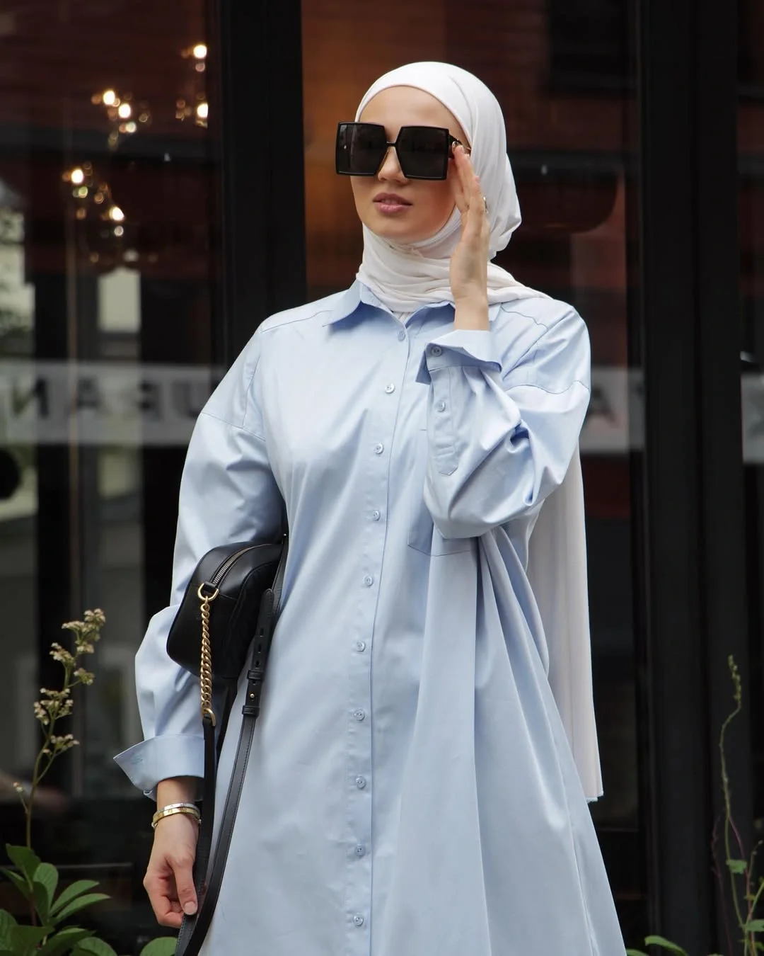 fall shirt dress outfit 2026 Minimal Blue Shirting With Effortless Everyday Elegance