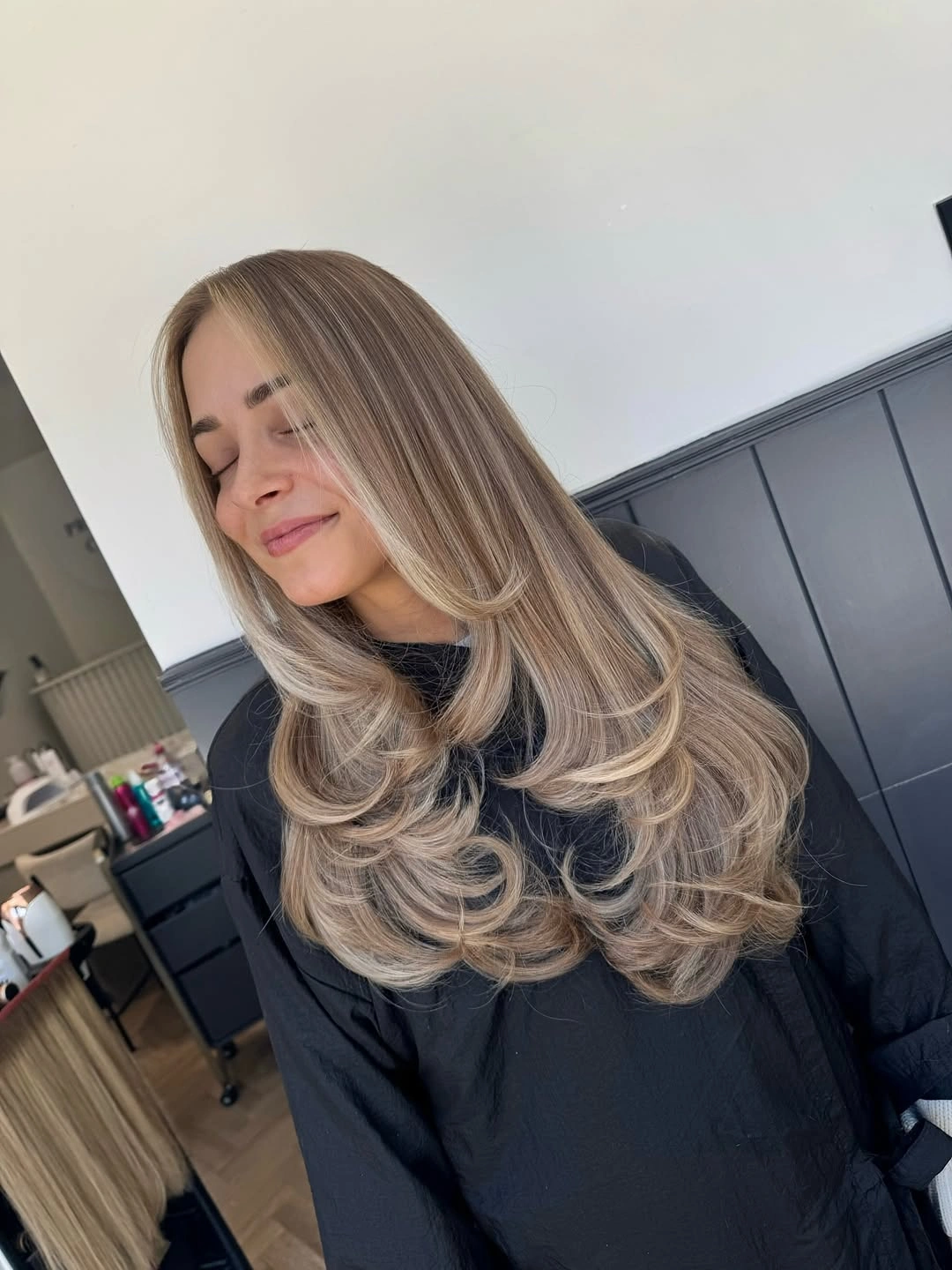gorgeous beige blond hair color Polished Beige Blonde with Feathered Layers