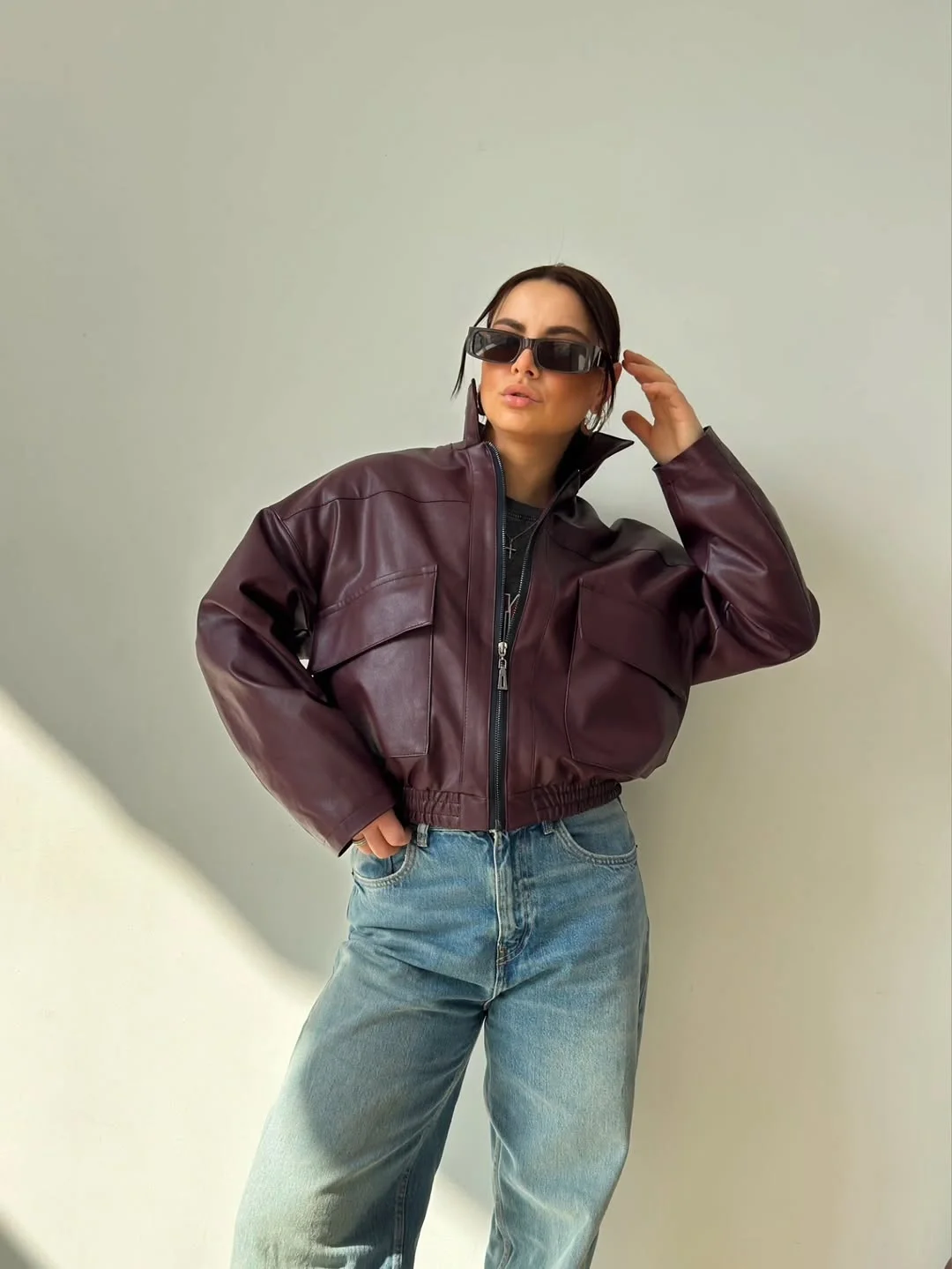 leather jacket outfits women 2026 A Cherry Red Leather Jacket That Refreshes Everyday Denim