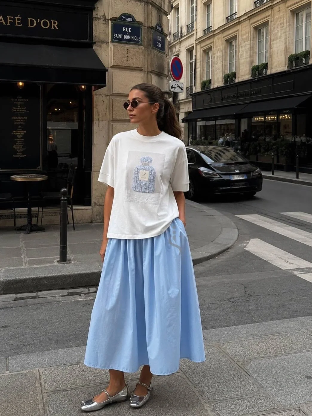 midi skirt fall outfit 2026 Volume and Color Create an Effortless Street Style Moment