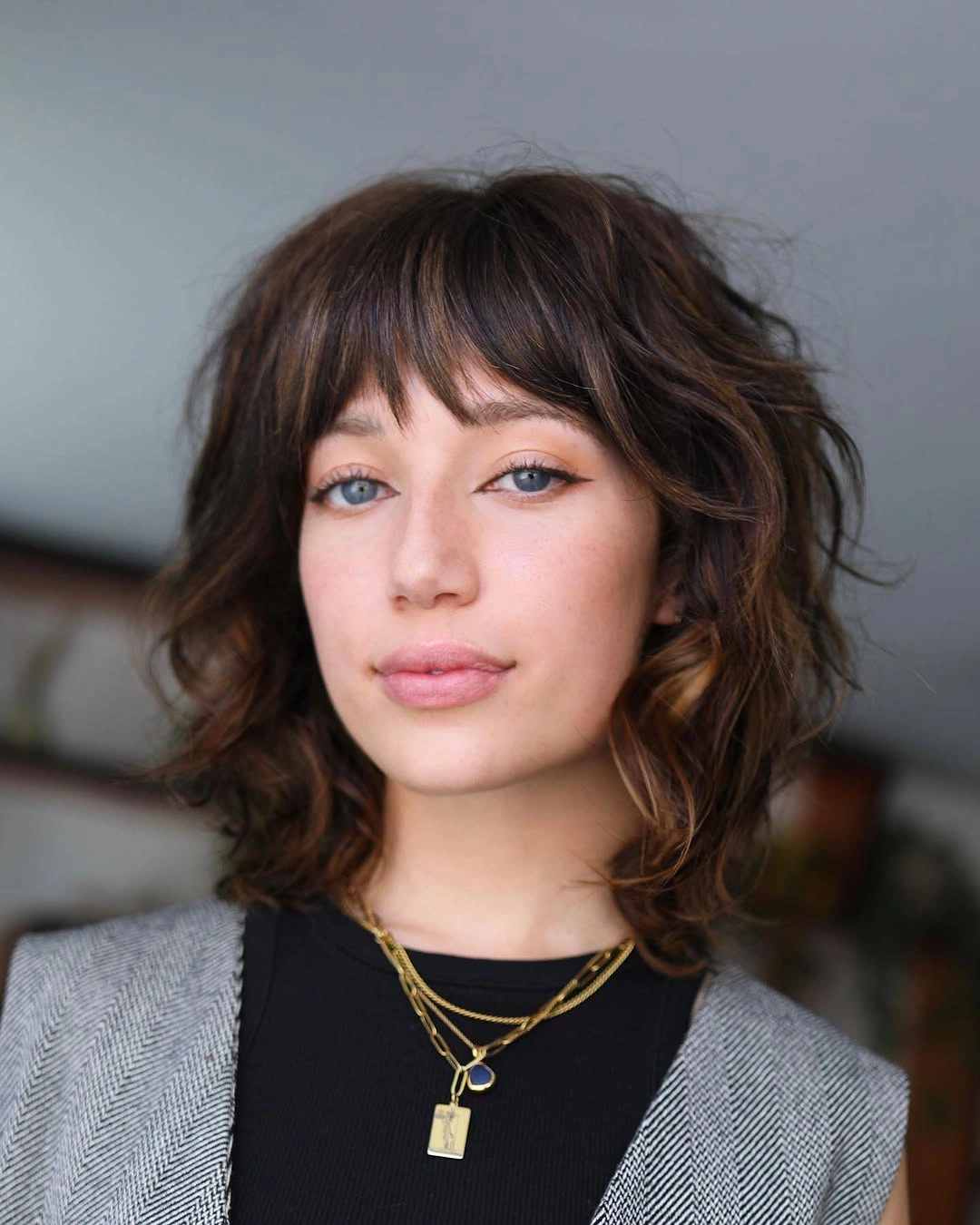 stylish choppy medium layered hair Soft Wavy Bob with Effortless Texture