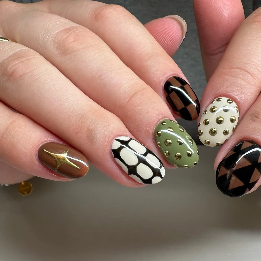 stylish fall medium nail ideas 2026 Modern Olive And Gold Statement Nails