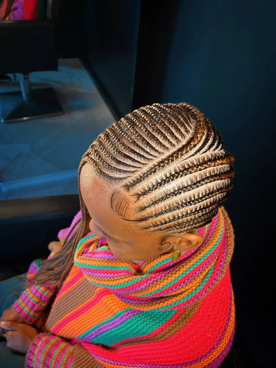 stylish lemonade braid hairstyle Classic Side-Swept Precision with Fine Stitch Details