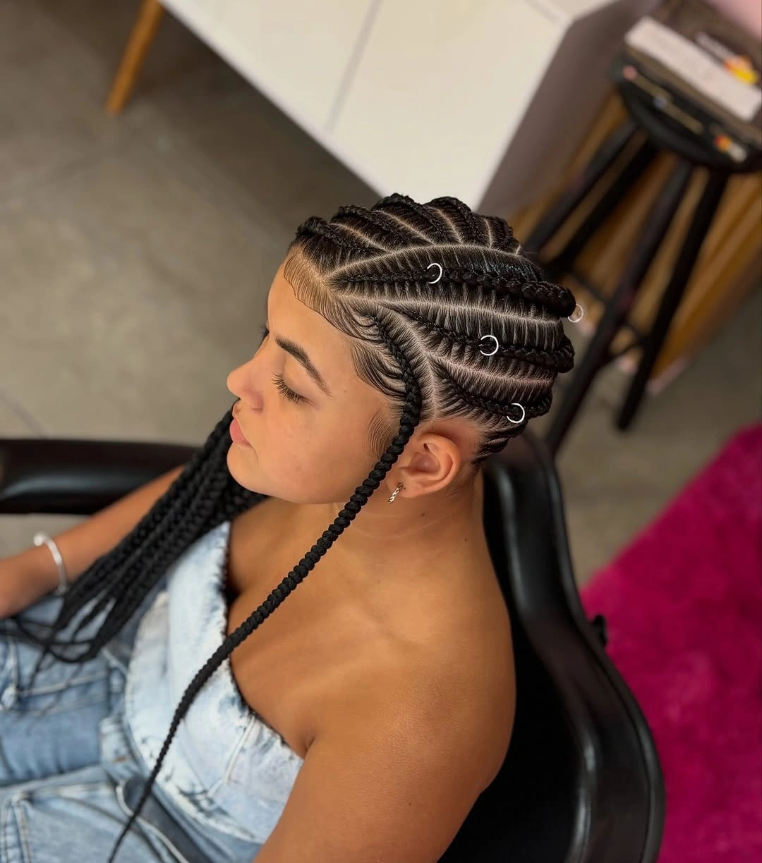 stylish lemonade braid hairstyle Graphic Stitch Braids with Metallic Accents