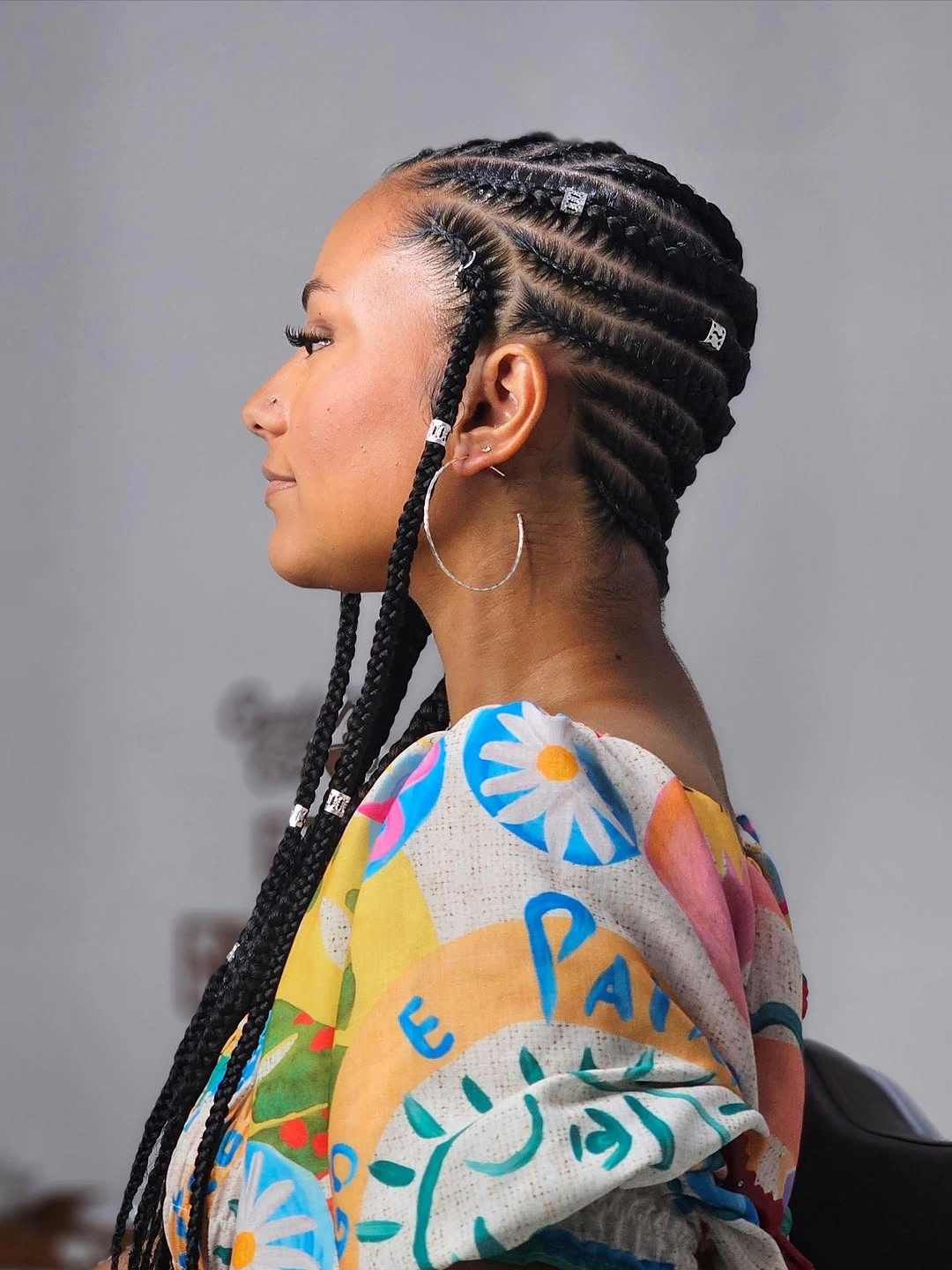 stylish lemonade braid hairstyle Classic Side-Swept Braids Finished with Delicate Beads