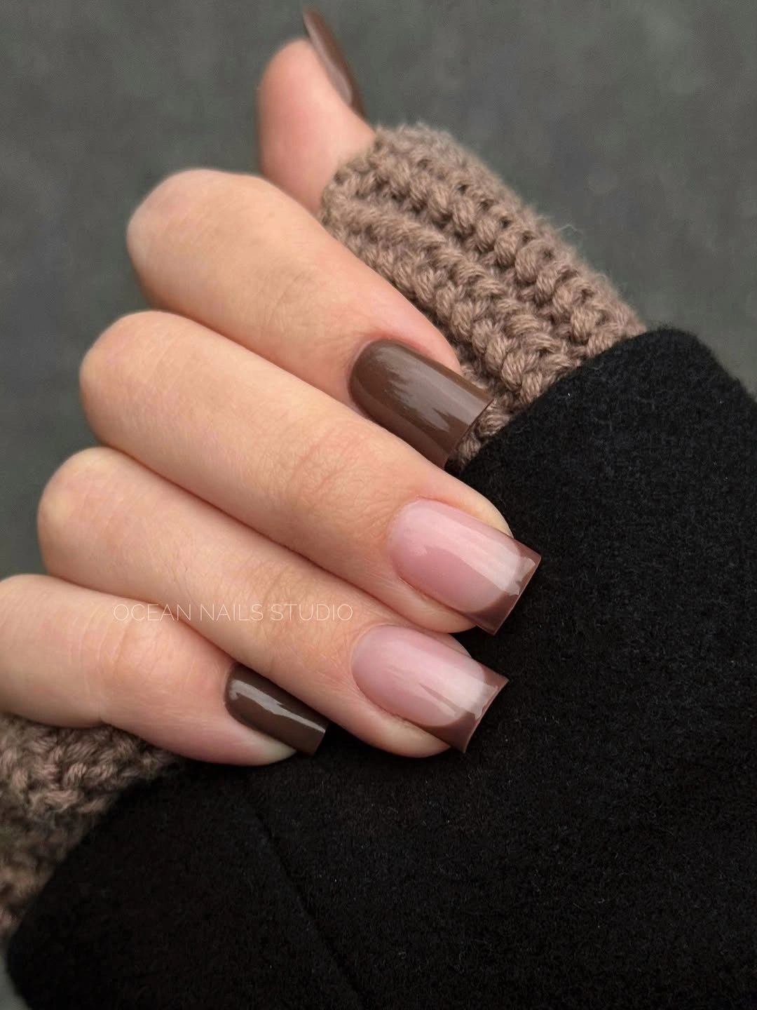 trendy fall short nails 2026 Chocolate Brown Gradient Square Nails