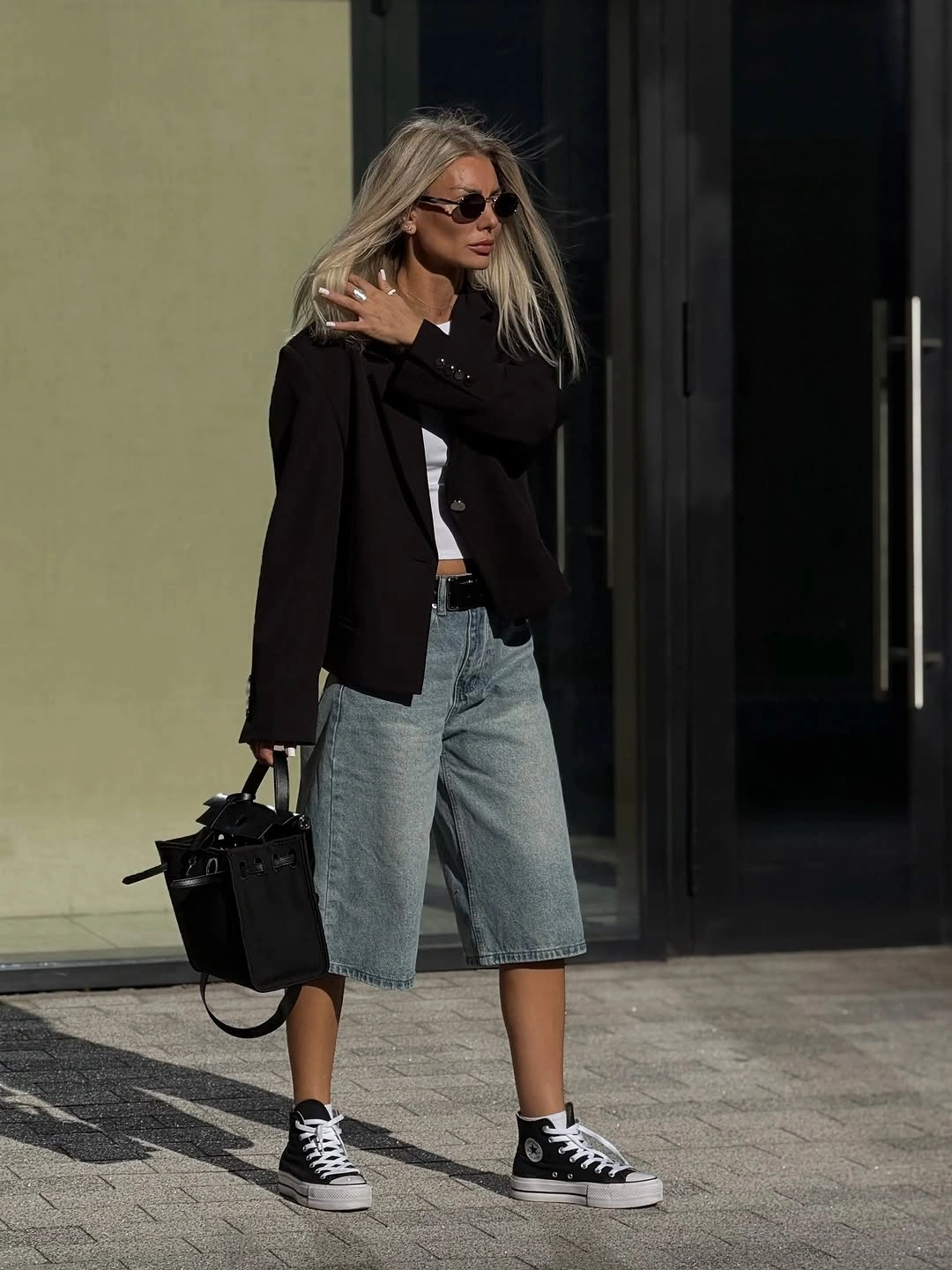 trendy september fashion trends 2026 Relaxed Denim Bermudas Stay On Trend