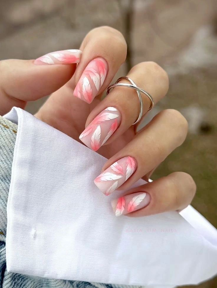 beautiful early fall nails 2026 Soft pink petal nails