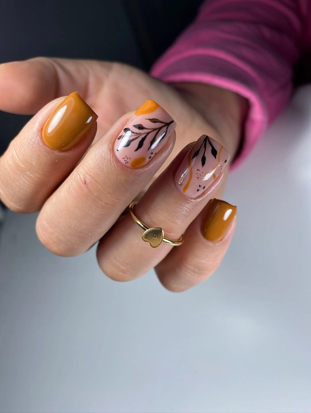 chic fall gel nails ideas 2026 short mustard black botanical manicure
