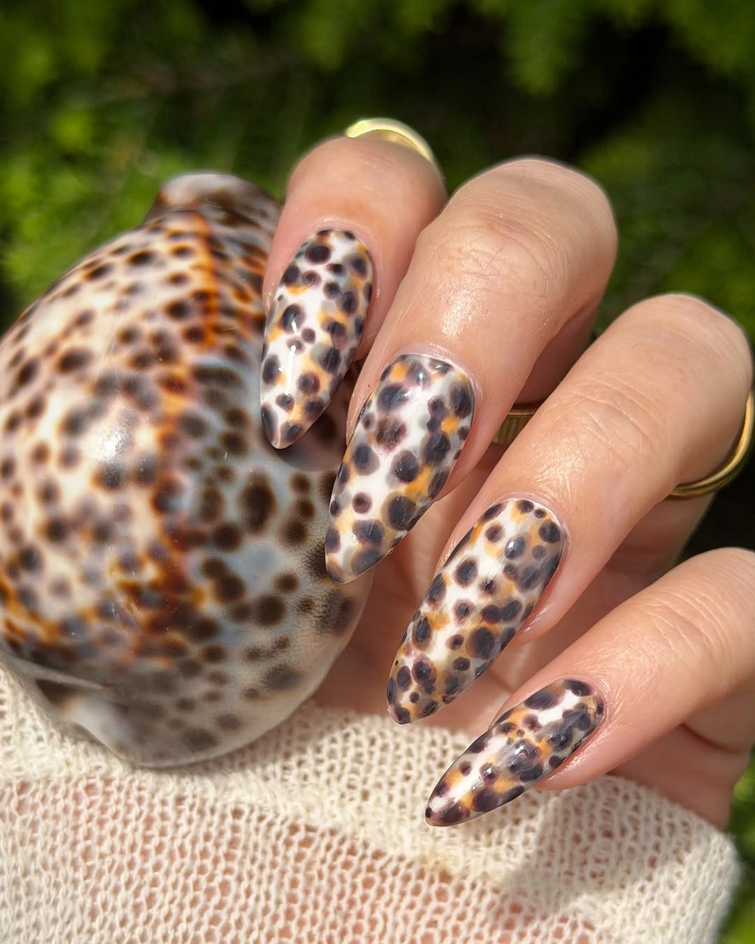 chic fall nails for brown skin tone Leopard Print For A Wild Autumn Accent