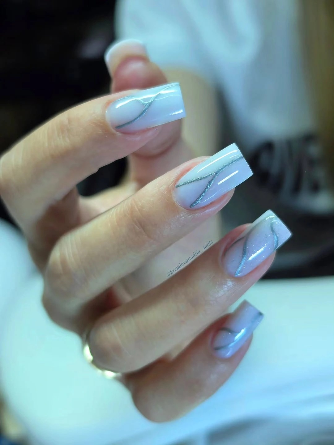 chic fall nails for pale skin 2026 Lavender Blue Nails with Silver Lines