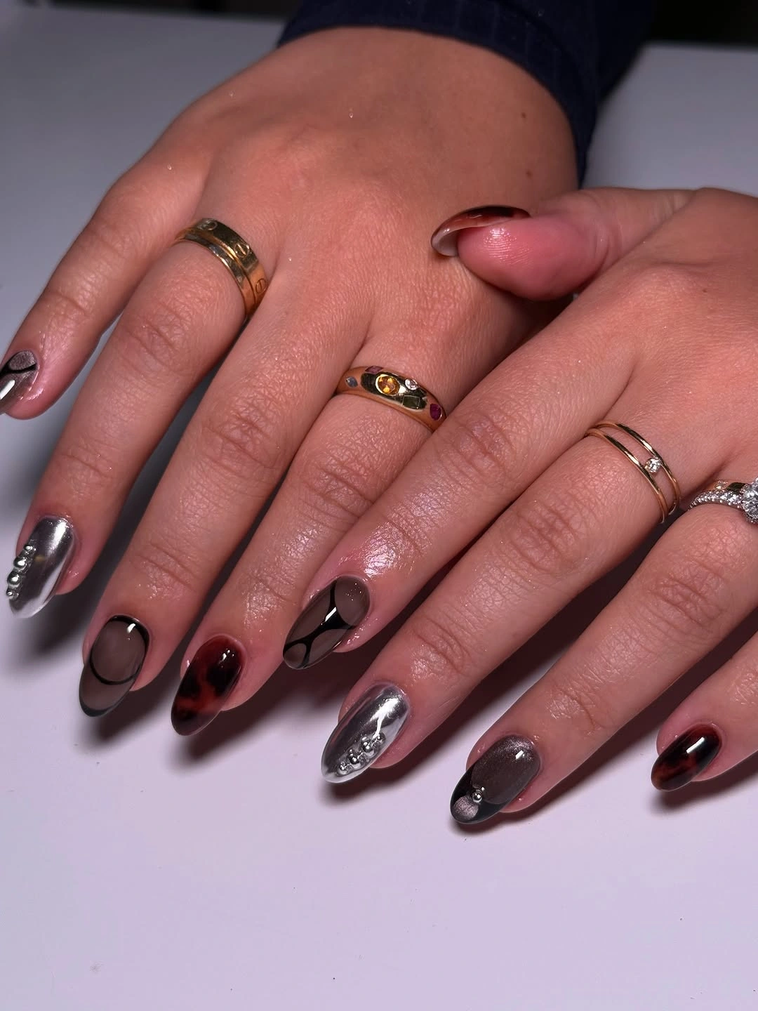 stylish fall nails for tan skin tone Mocha Burgundy and Chrome Mix