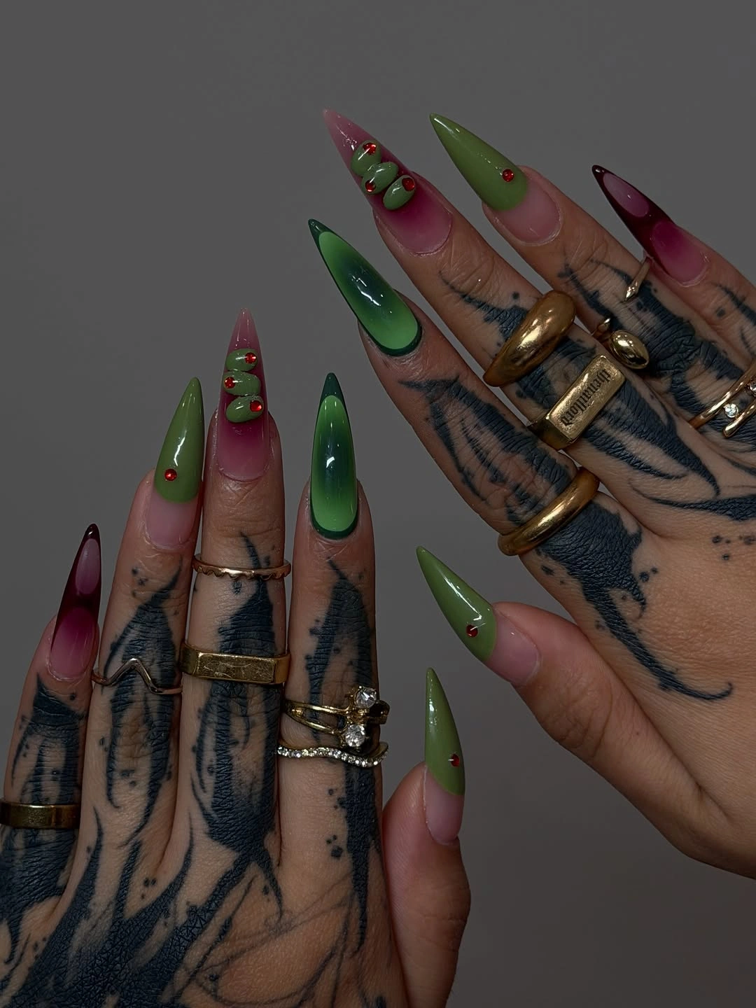 stylish fall nails for tan skin tone Deep Green and Berry Negative Space