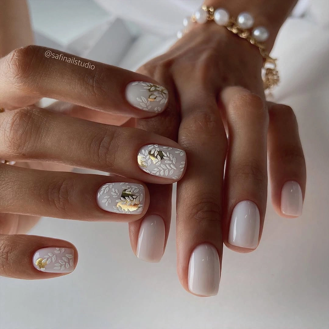 trendy fall dip nails 2026 short neutral botanical gold manicure