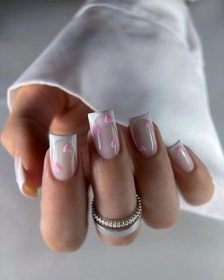 trendy fall nails for fair skin tone - sheer pink floral square manicure