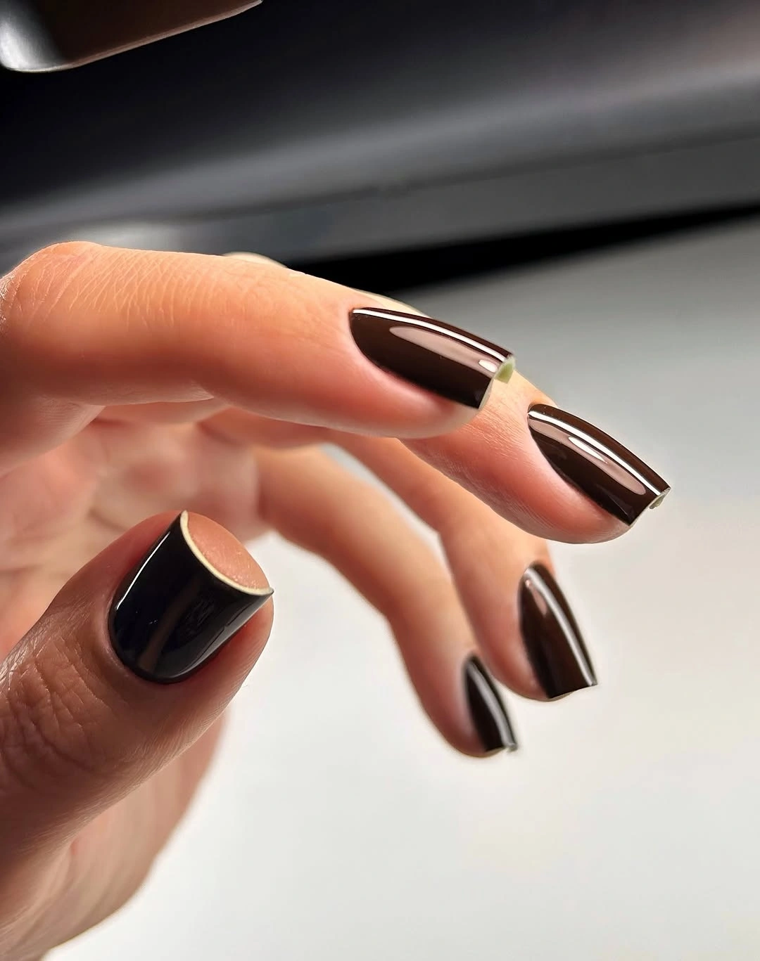 trendy fall nails for fair skin tone - glossy chocolate brown square nails