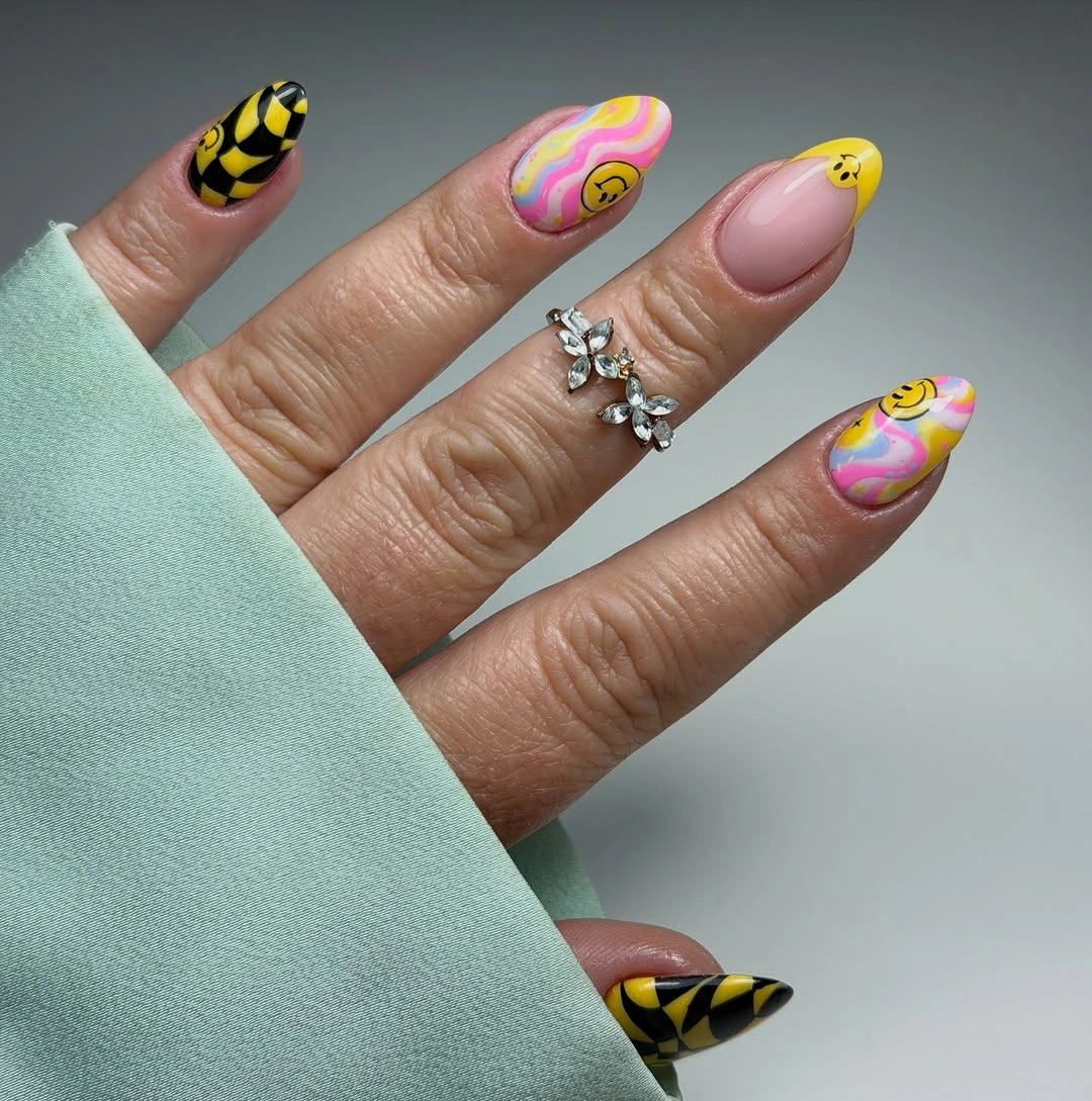 trendy fall nails for olive skin tone 2026 yellow pink colorful nail art